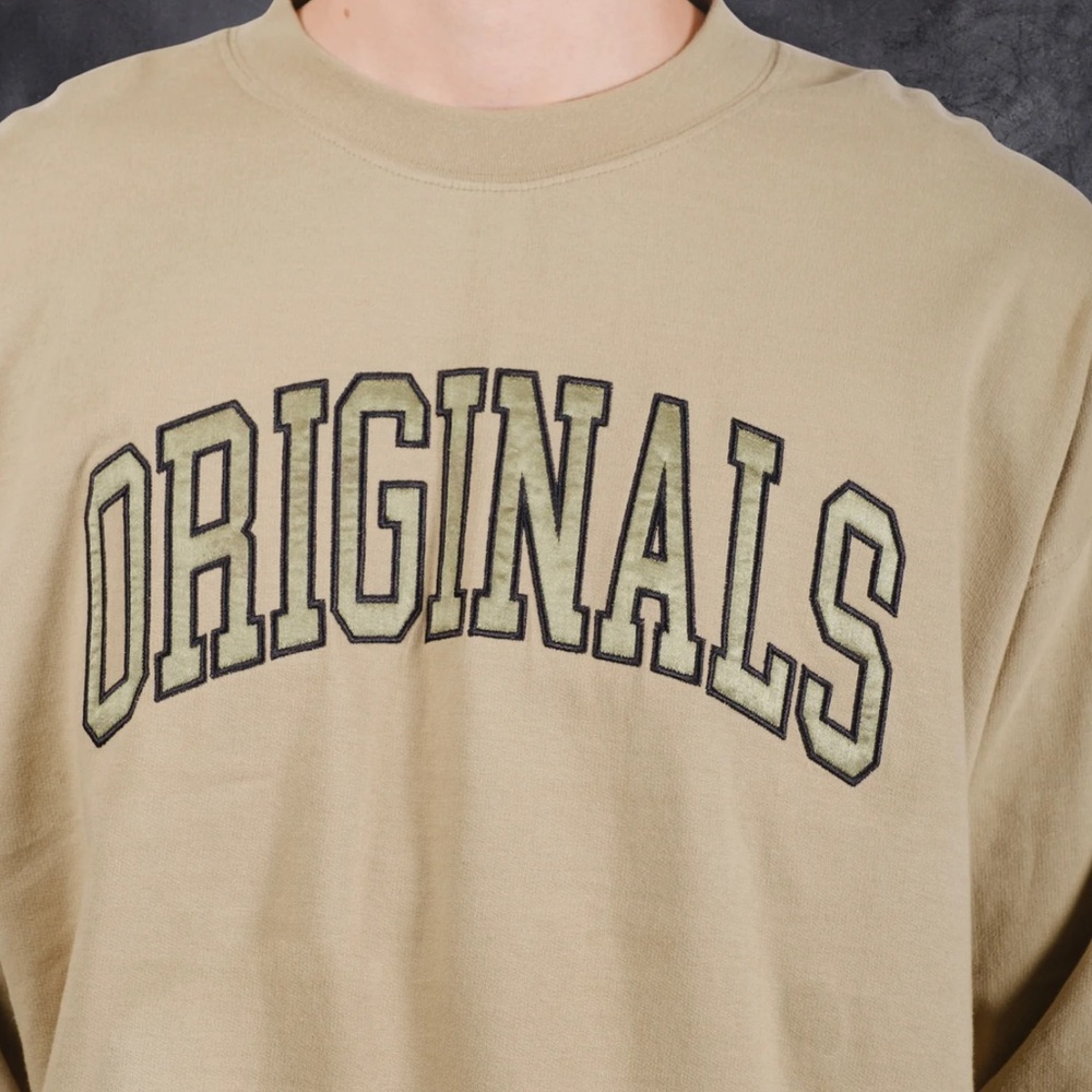 Brooklyn Cloth Originals Satin Applique sweatshirt - Picture 10 of 17
